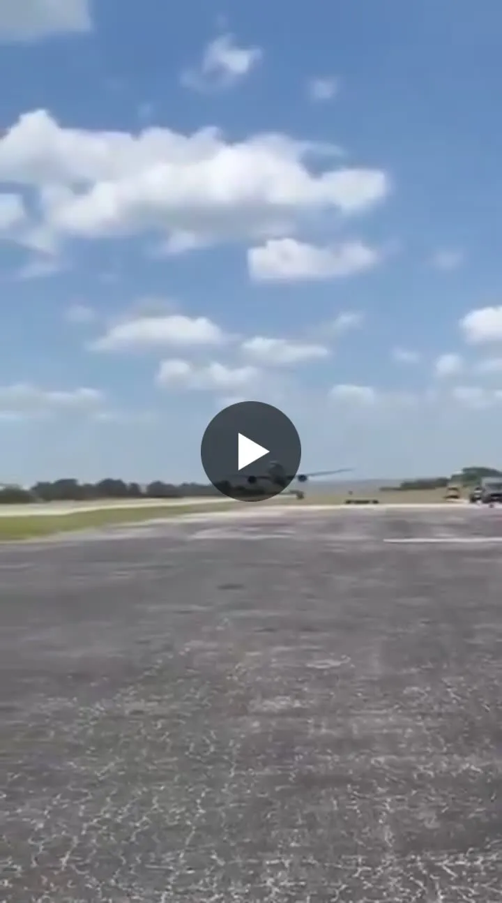 Illustration du post LinkedIn : ✅ Vidéo du nouveau Boeing 777F