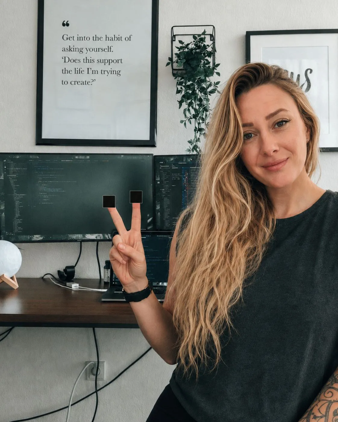 Illustration du post LinkedIn : 🤔 Avec une simple photo de votre main, on peut facilement cloner vos empreintes digitales