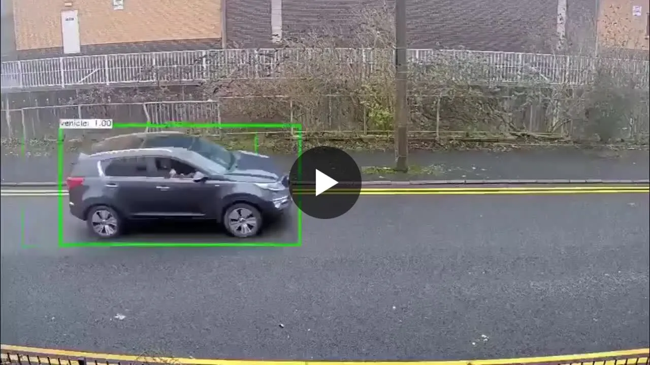 Illustration du post LinkedIn : ✅ Une IA britannique verbalise les automobilistes qui jettent leurs déchets par la fenêtre
