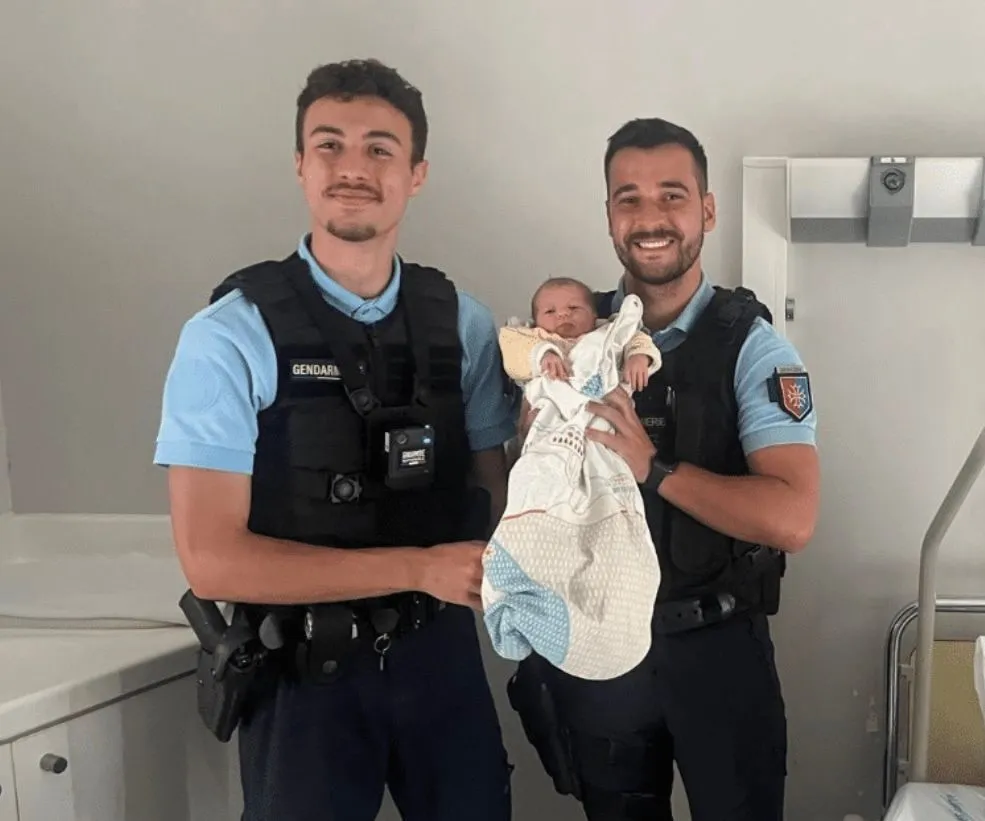 Image: Excès de vitesse du bébé dans le ventre