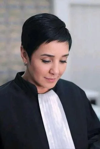 Image: Une avocate tunisienne emprisonnée pour avoir dénoncé le racisme et refusé de porter le voile