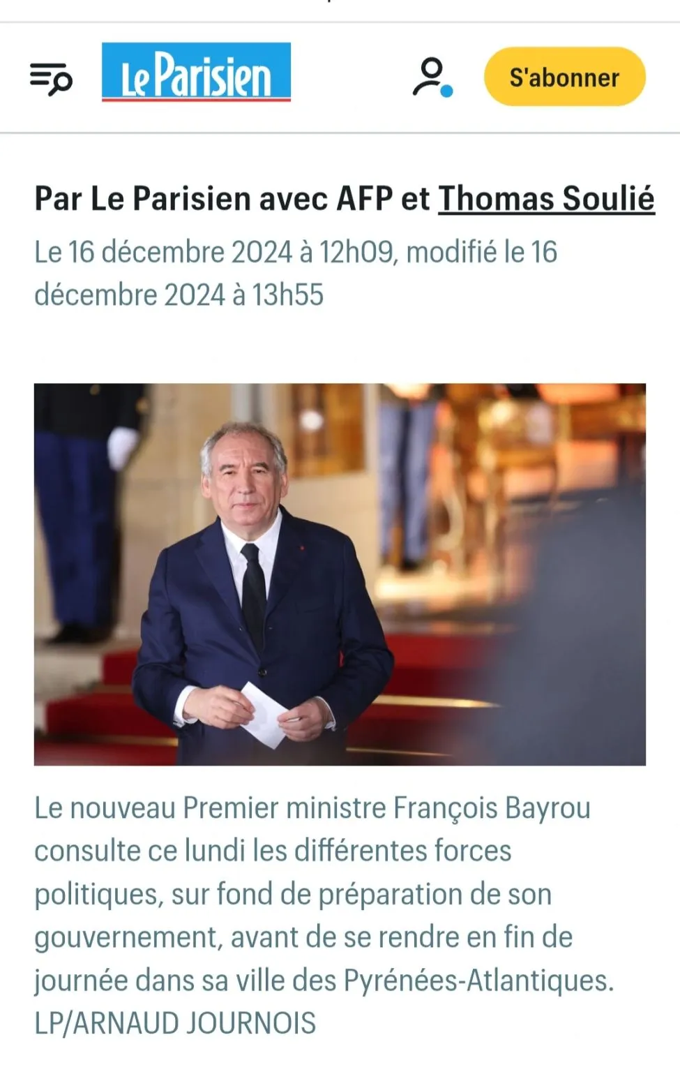 Image: Cumul des mandats de Bayrou