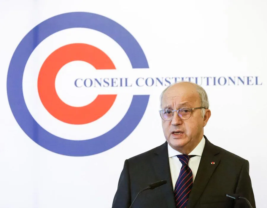 Image: Conseil Constitutionnel : ils se gavent tous !