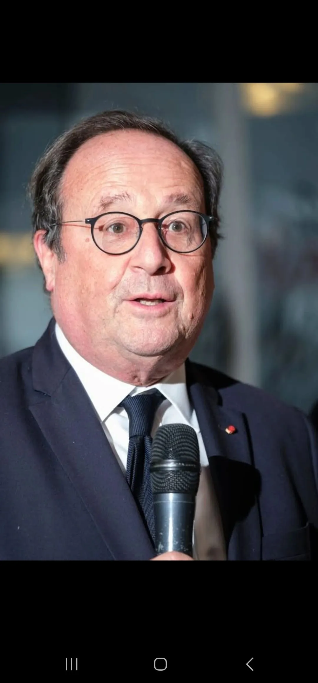 Image: La retraite de Hollande