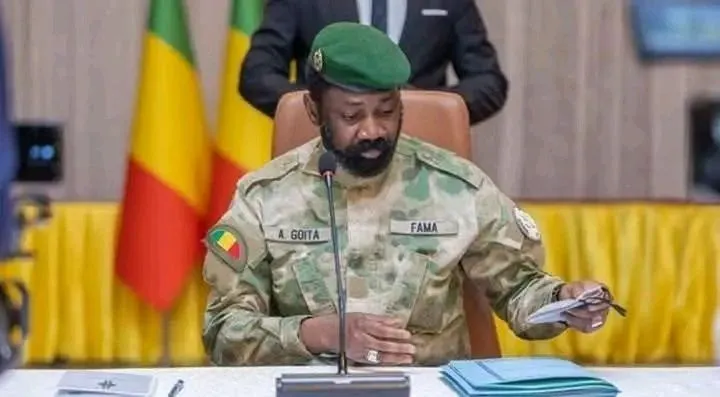 Image: La caution de 10.000 dollars imposée aux Maliens a été abandonnée par Trump