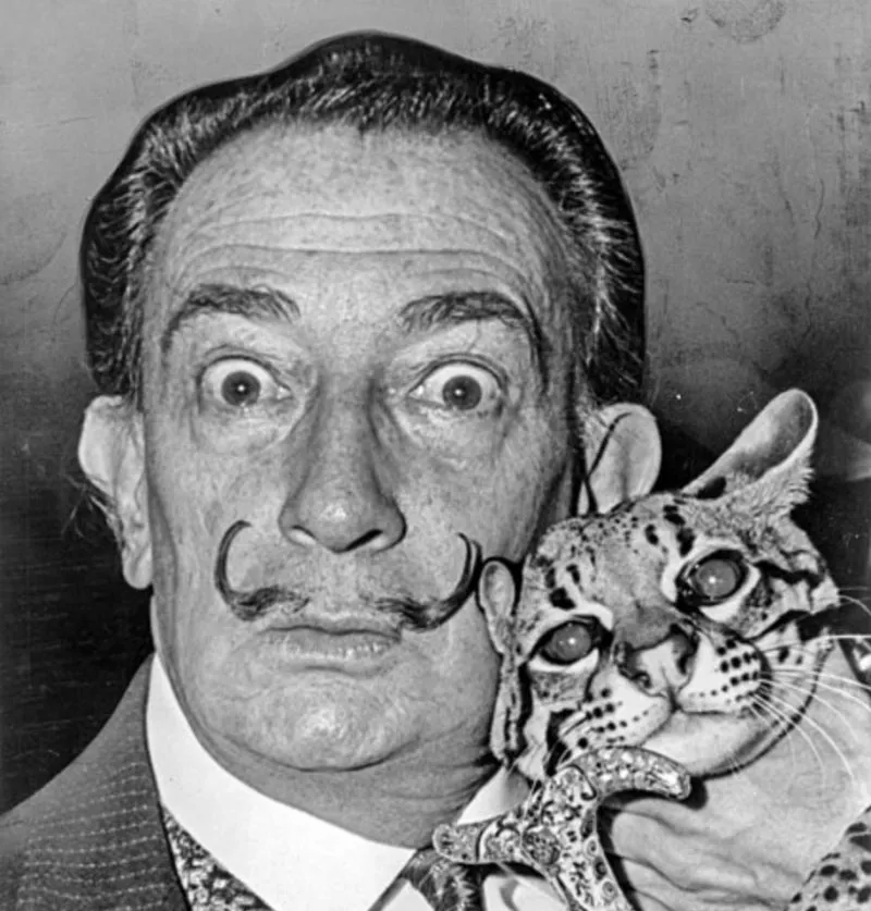 Image: Dali mangeait à l'oeil dans les restos