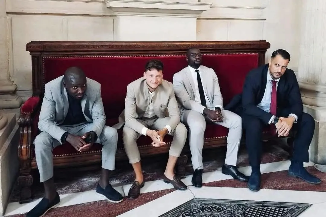 Image: Les 4 députés LFI qui n'ont pas respecté la minute de silence pour la mort de Quentin D